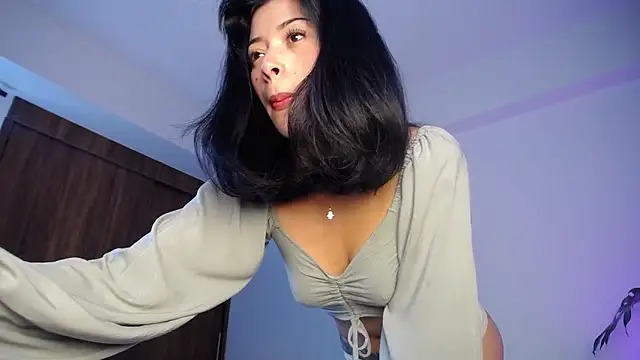 maggie kay online show from 4, 10, 2025