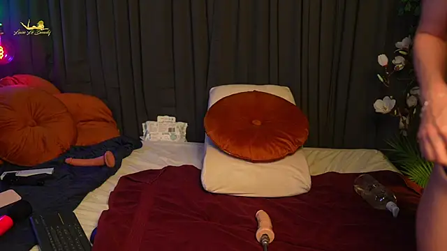 lacie le beauty online show from 4, 12, 2025