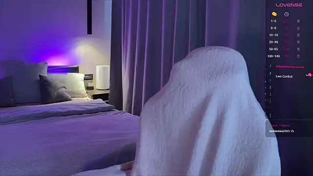 elinanortas online show from 28, 11, 2025