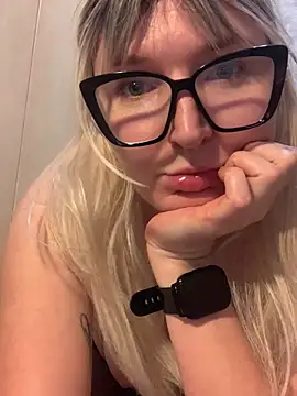 Snapshot of vanda26hot chatting on 7, 3, 2026 vanda26hot online show from 7, 3, 2026