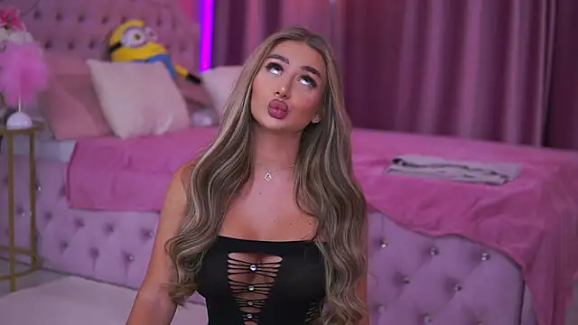 AshleySinn online show from 11, 3, 2025