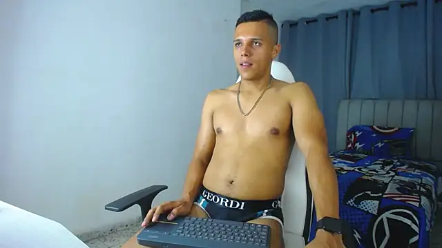 Snapshot of DavidAngell7 chatting on 30, 1, 2025 DavidAngell7 online show from 30, 1, 2025