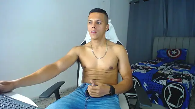 Snapshot of DavidAngell7 chatting on 14, 2, 2025 DavidAngell7 online show from 14, 2, 2025