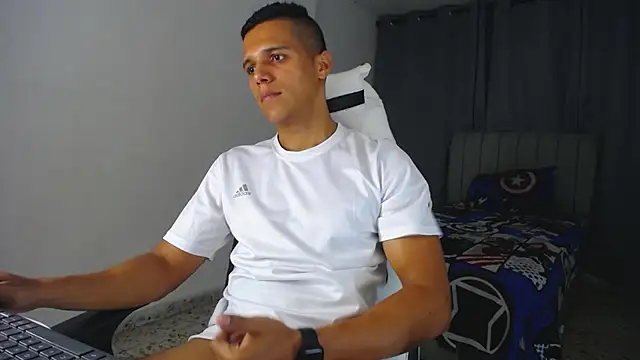 Snapshot of DavidAngell7 chatting on 9, 3, 2025 DavidAngell7 online show from 9, 3, 2025