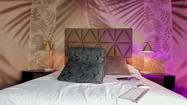 Scarleett 22 online show from 13, 1, 2026