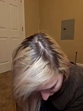 Snapshot of AmethystFoxx chatting on 9, 2, 2026 AmethystFoxx online show from 9, 2, 2026