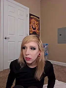 Snapshot of AmethystFoxx chatting on 11, 4, 2026 AmethystFoxx online show from 11, 4, 2026