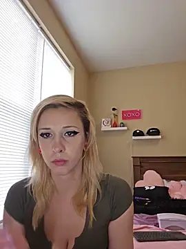 AmethystFoxx online show from 25, 5, 2026