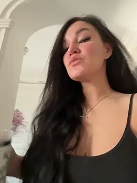 Niki li online show from 23, 10, 2025