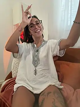 amanilouve online show from 30, 3, 2026