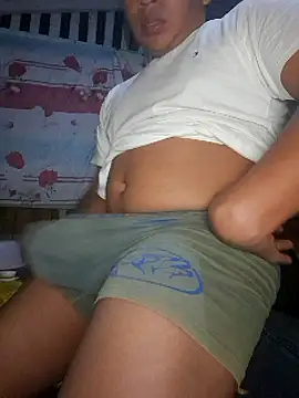 Efrain2090 online show from 1, 3, 2025