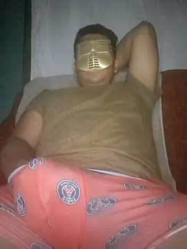 Efrain2090 online show from 4, 12, 2025