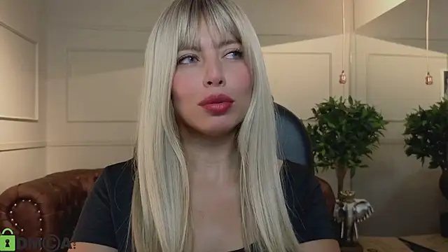 Snapshot of ROSE__15 chatting on 25, 6, 2026 ROSE 15 online show from 25, 6, 2026