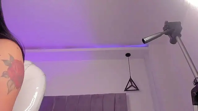 sofiaa riot online show from 27, 12, 2024