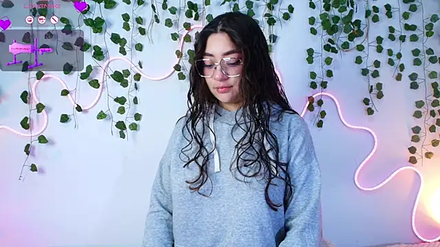 Samii Evans online show from 6, 3, 2026