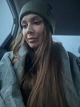 Snapshot of Emma_Catt chatting on 21, 12, 2024 Emma Catt online show from 21, 12, 2024