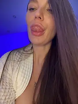 Snapshot of Emma_Catt chatting on 24, 12, 2024 Emma Catt online show from 24, 12, 2024