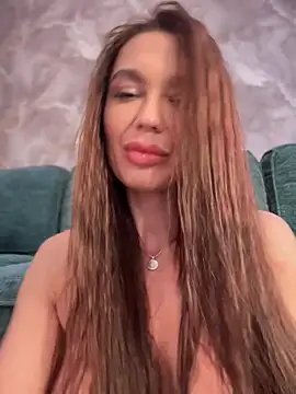 Snapshot of Emma_Catt chatting on 3, 2, 2026 Emma Catt online show from 3, 2, 2026