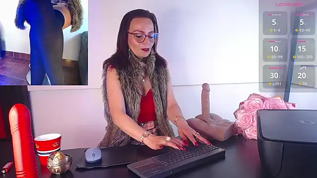 Miss ellien online show from 17, 9, 2025