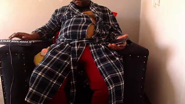 Snapshot of zuluboyxx chatting on 3, 6, 2026 zuluboyxx online show from 3, 6, 2026