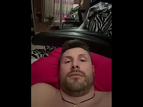 Snapshot of MartinBrandon chatting on 15, 5, 2026 MartinBrandon online show from 15, 5, 2026