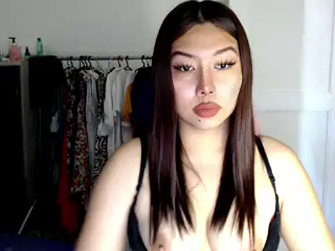 urqueendominant online show from 6, 2, 2025