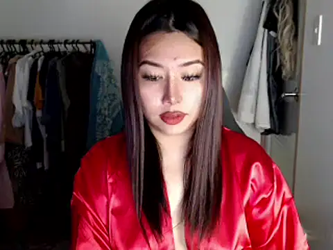 urqueendominant online show from 27, 2, 2025