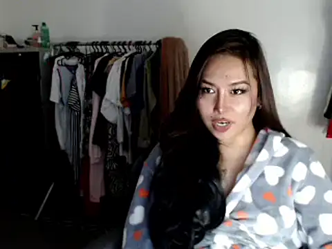 urqueendominant online show from 6, 3, 2025