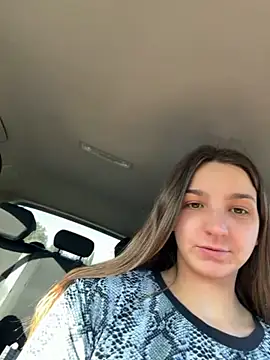 DoriDeluxe66 online show from 24, 11, 2025