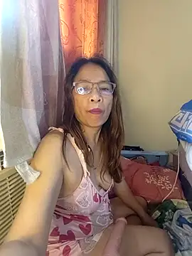 HotsexyNaughtysweetbaby online show from 18, 12, 2025