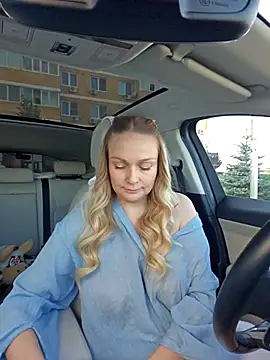 Bondgirl 013 online show from 12, 9, 2025