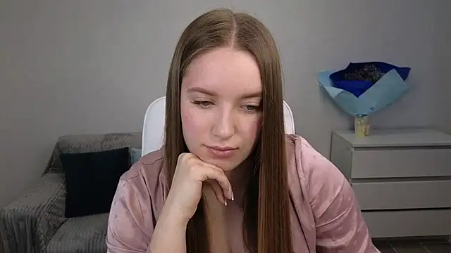 EvaMaddison online show from 14, 1, 2025