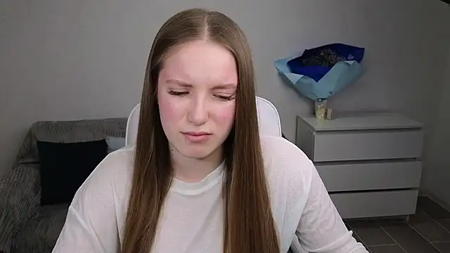 EvaMaddison online show from 19, 3, 2025