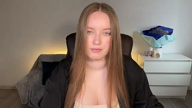 EvaMaddison online show from 5, 4, 2026