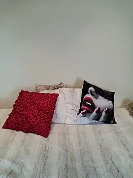 AureliaDoux online show from 3, 3, 2025