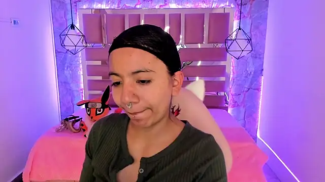 Nami usagi online show from 17, 1, 2025