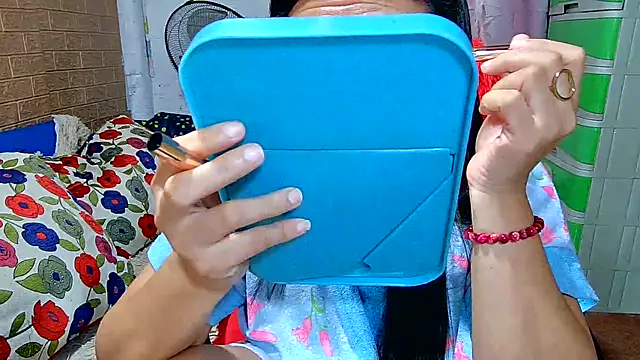 M e c e l online show from 27, 2, 2025