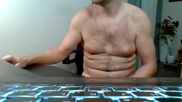 Snapshot of Horney_boy86 chatting on 8, 10, 2025 Horney boy86 online show from 8, 10, 2025