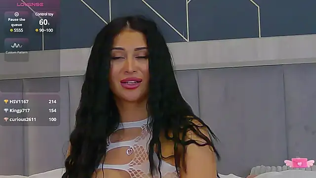 EmyLaveau online show from 5, 3, 2025