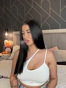 EmyLaveau online show from 20, 3, 2025