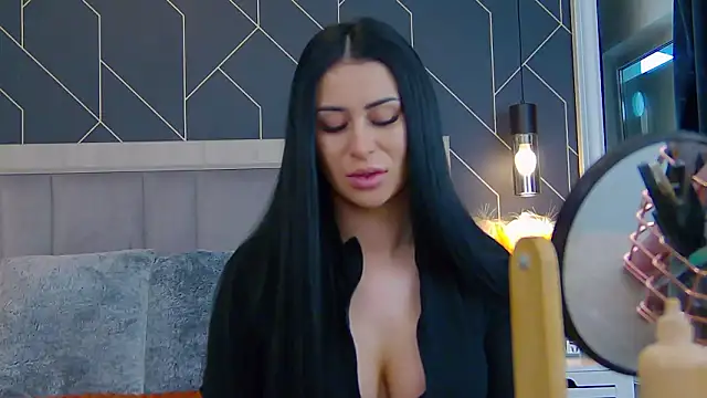 EmyLaveau online show from 13, 2, 2026