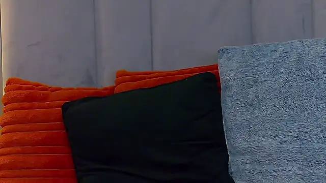 EmyLaveau online show from 2, 3, 2026