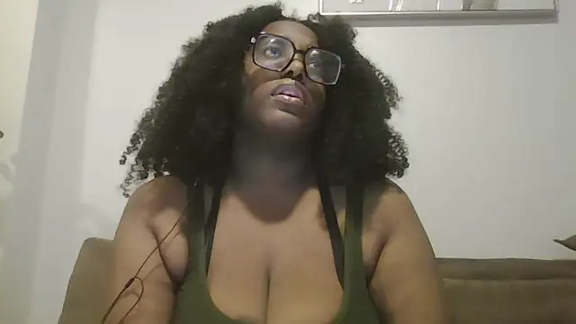 Snapshot of MissCC99 chatting on 14, 4, 2026 MissCC99 online show from 14, 4, 2026