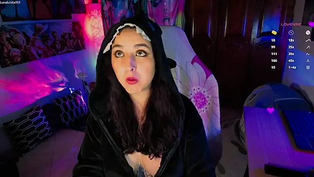Snapshot of emma_luna59 chatting on 10, 7, 2026 emma luna59 online show from 10, 7, 2026