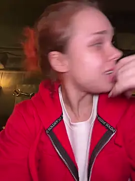 Snapshot of PennyPrincess chatting on 6, 12, 2024 PennyPrincess online show from 6, 12, 2024