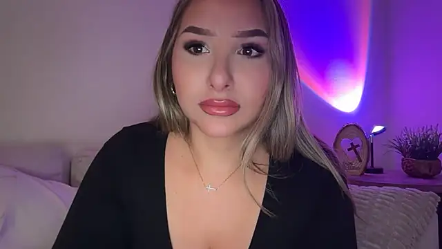 lustfulsmiles online show from 30, 4, 2026
