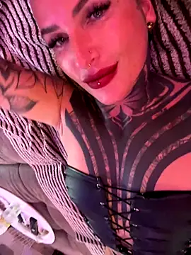 InkedBiitch online show from 14, 9, 2025