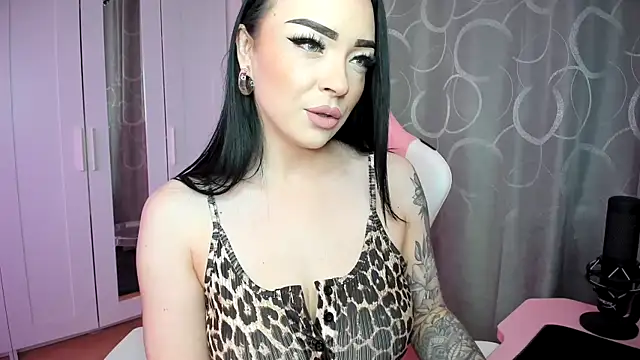 na dolli online show from 12, 4, 2026