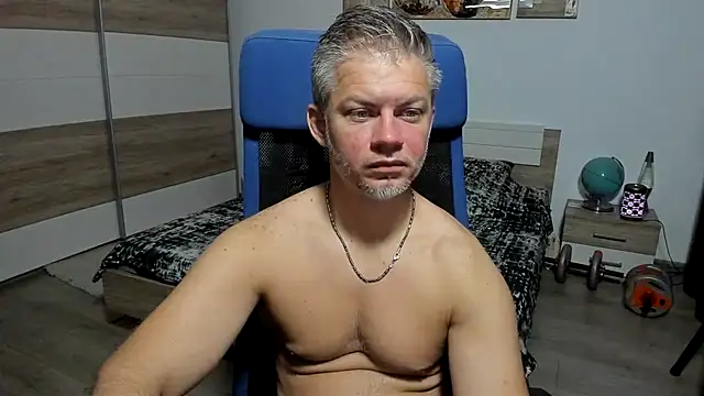 Snapshot of RobbyShawz chatting on 10, 7, 2026 RobbyShawz online show from 10, 7, 2026