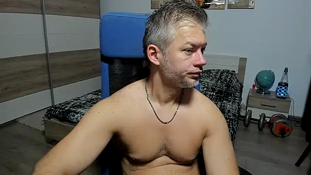 Snapshot of RobbyShawz chatting on 11, 7, 2026 RobbyShawz online show from 11, 7, 2026